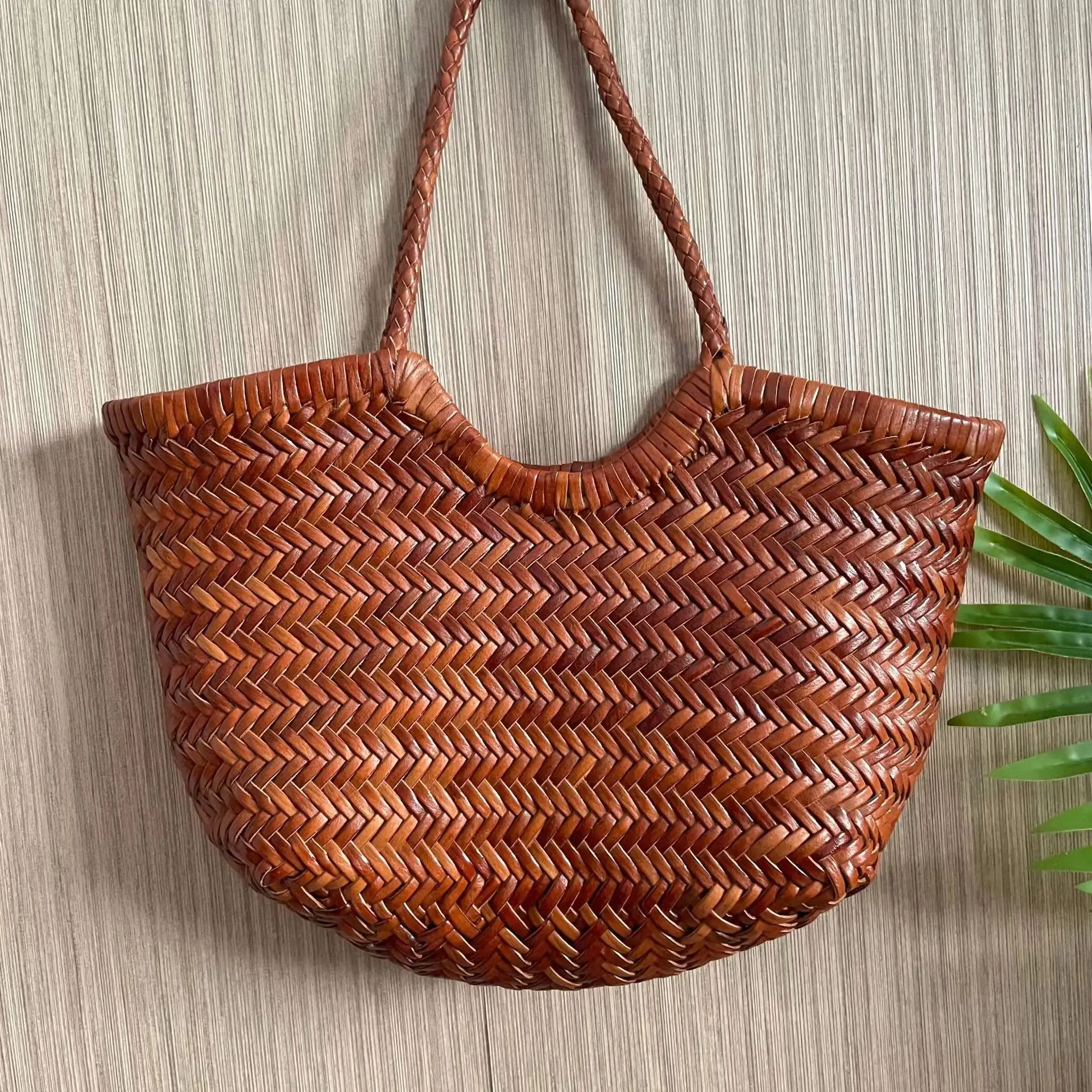 

Hand woven basket 100% Genuine Leather Woven Cow Leather Shoulder Bag Woven Inside Bag Vintage Shopping Bag Cowhide Tote