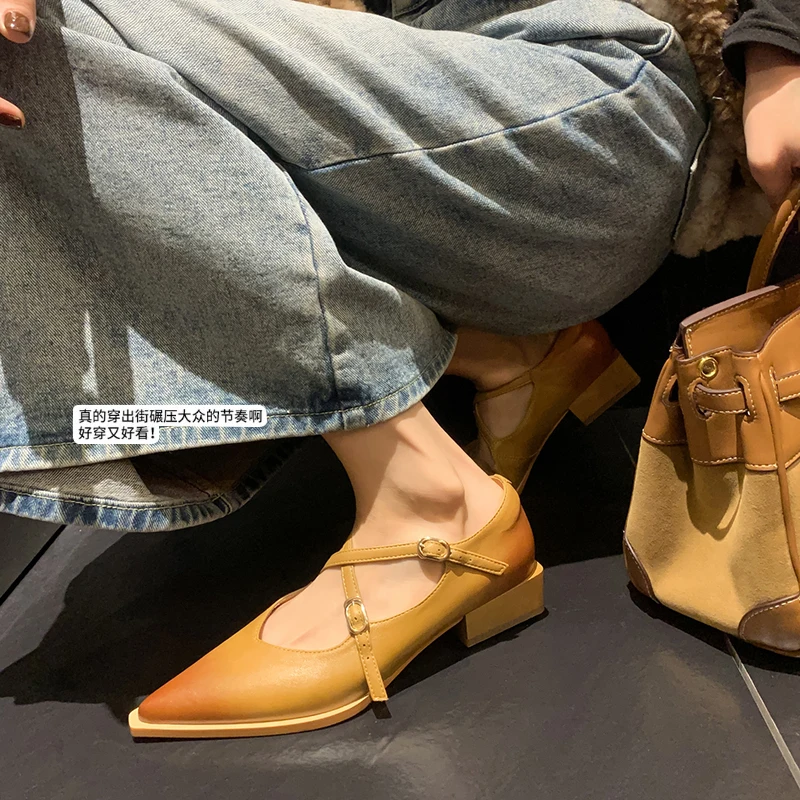2023 new spring women pumps natural leather plus size 22-24.5cm length cowhide+pigskin Cross buckle Mary Jane shoes brush color
2023 new spring women pumps natural leather plus size 22-24.5cm length cowhide+pigskin Cross buckle Mary Jane shoes brush color