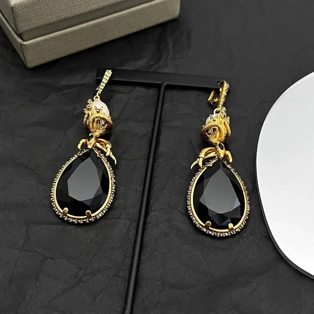 New Hot Brand Fashion Jewelry For Women Gold Plated Party Black Transparent Crystal Drop Earrrings Vintage Luxury Punk Design
New Hot Brand Fashion Jewelry For Women Gold Plated Party Black Transparent Crystal Drop Earrrings Vintage Luxury Punk Design