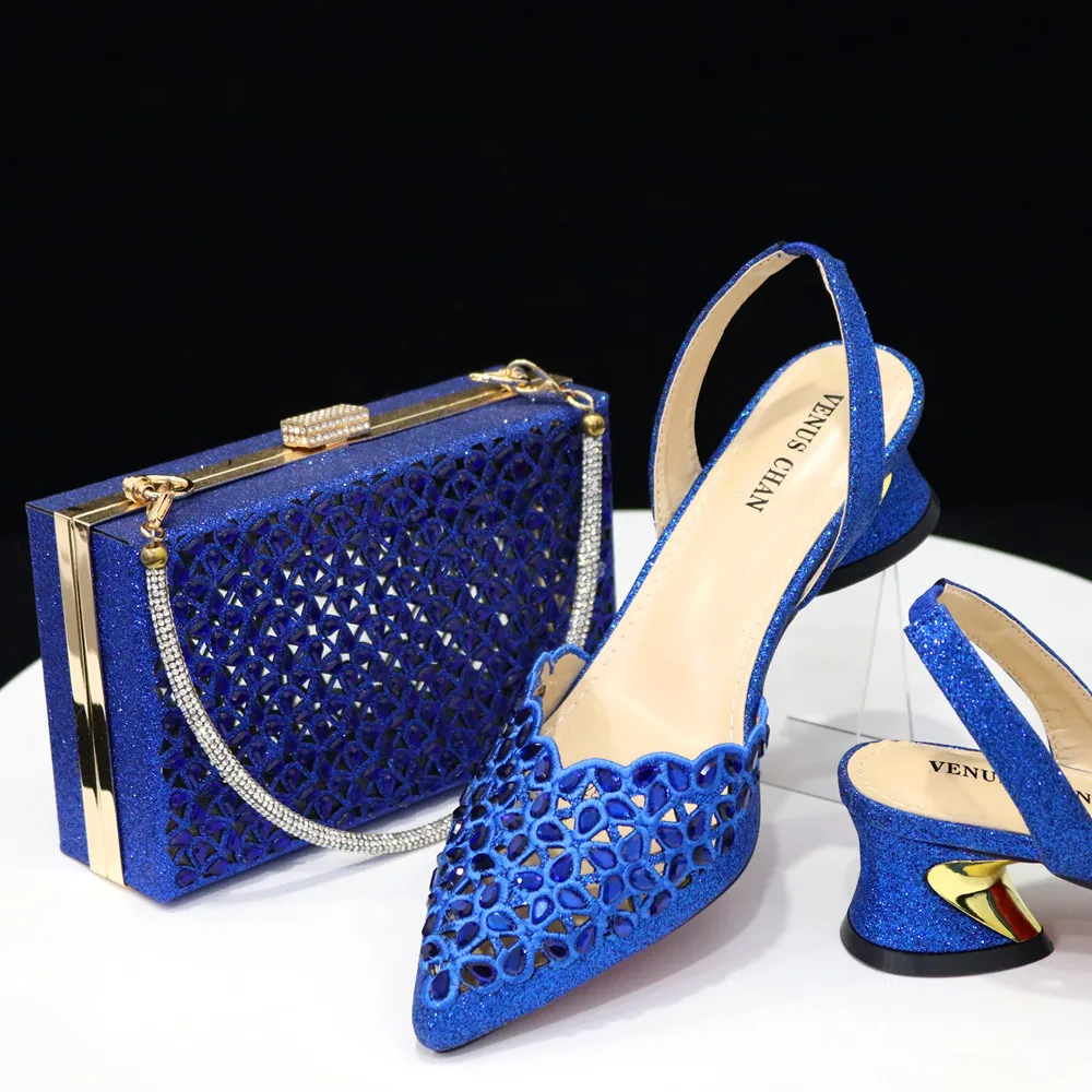 Элегантные африканские туфли синего цвета Heels2023 с подходящей сумкой для женщин, нигерийская искусственная кожа с кристаллами
Элегантные африканские туфли синего цвета Heels2023 с подходящей сумкой для женщин, нигерийская искусственная кожа с кристаллами