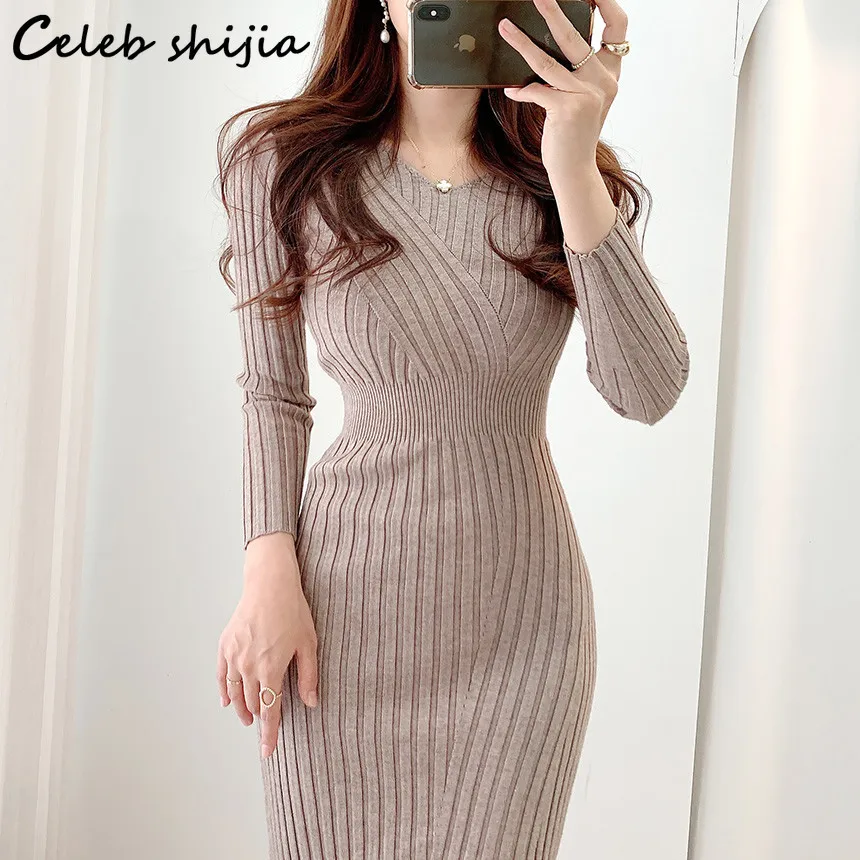 Khaki Elegant Woolen Dress Ladies Winter 2023 V-neck Long-sleeve Striped Knitted Dress Women Korean Business OL Sweater Bodycon
Khaki Elegant Woolen Dress Ladies Winter 2023 V-neck Long-sleeve Striped Knitted Dress Women Korean Business OL Sweater Bodycon