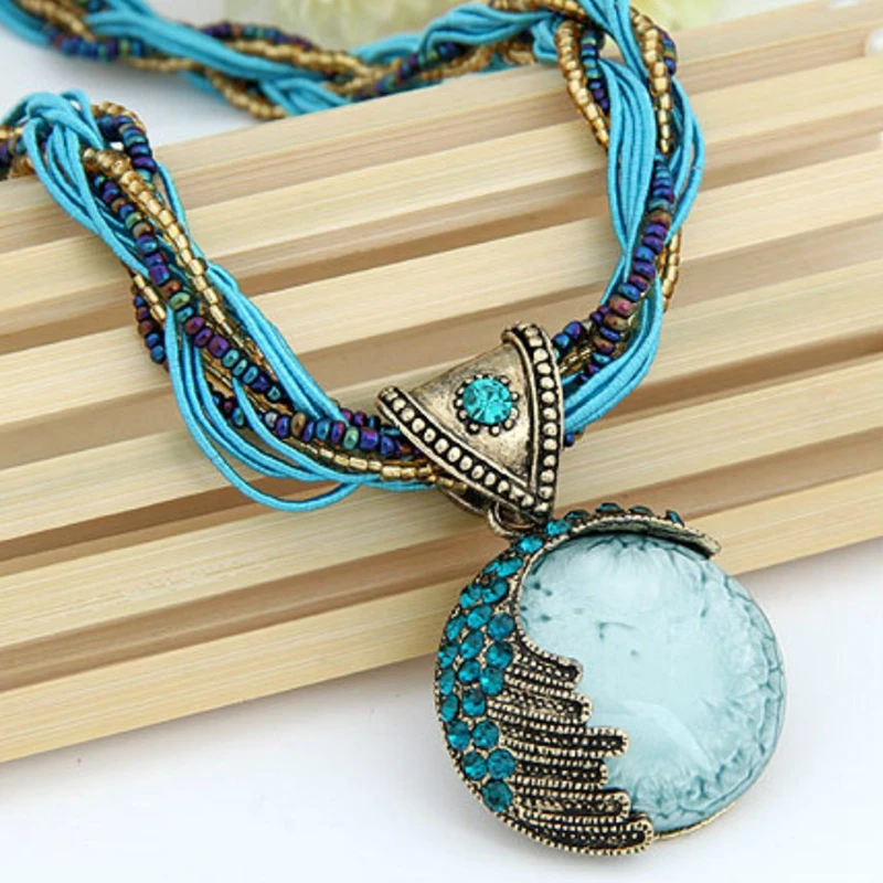 Bohemian Statement Beaded Vintage Jewelry Turquoise Rhinestone Vintage natural stone Necklace for Women Pendent Collar Necklace
Bohemian Statement Beaded Vintage Jewelry Turquoise Rhinestone Vintage natural stone Necklace for Women Pendent Collar Necklace