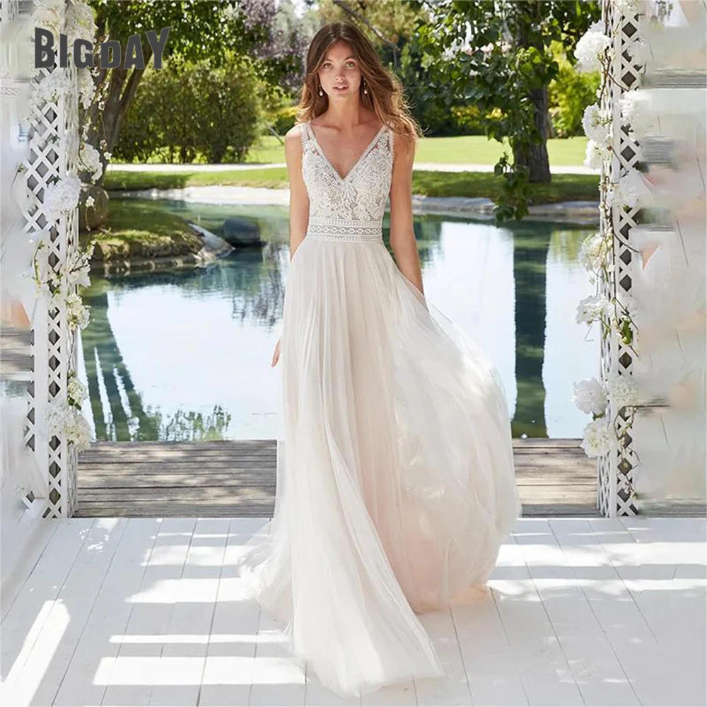 Boho Tulle Lace Appliques Wedding Dress V-neck A Line Sleeveless Bridal Gown Princess Robe De Mariage Open Back Custom Size 2023
Boho Tulle Lace Appliques Wedding Dress V-neck A Line Sleeveless Bridal Gown Princess Robe De Mariage Open Back Custom Size 2023