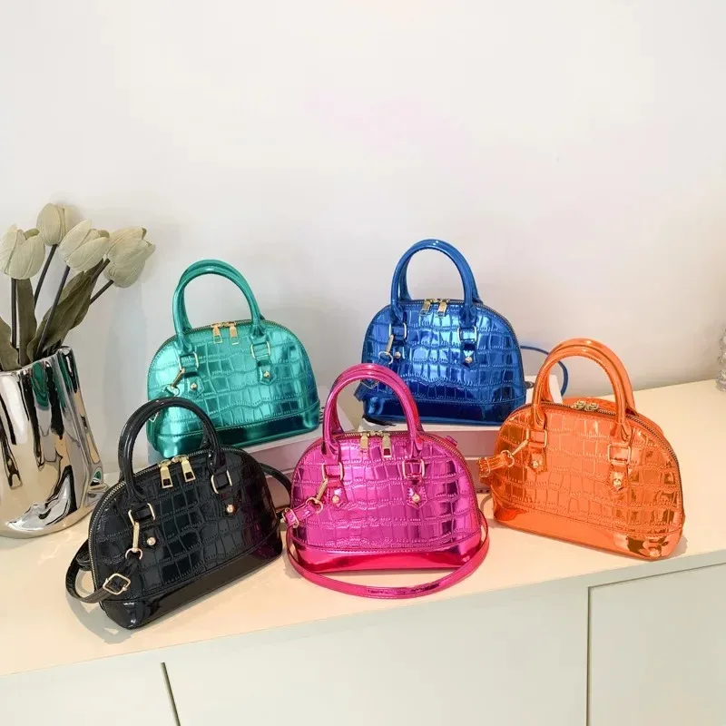 Exquisite Crocodile Pattern Shoulder Solid Color Shell Bag Retro Fashion Bag Hangbag Crossbody Fashion Pu Leather Shell Bag
Exquisite Crocodile Pattern Shoulder Solid Color Shell Bag Retro Fashion Bag Hangbag Crossbody Fashion Pu Leather Shell Bag
