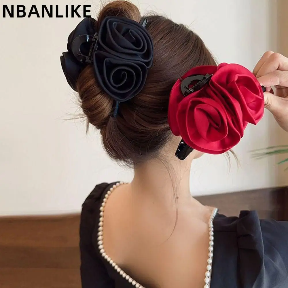Fashion Creative Rose Flower Hair Clip Geometric Large Size Hair Claw Hair Accessories
Fashion Creative Rose Flower Hair Clip Geometric Large Size Hair Claw Hair Accessories
