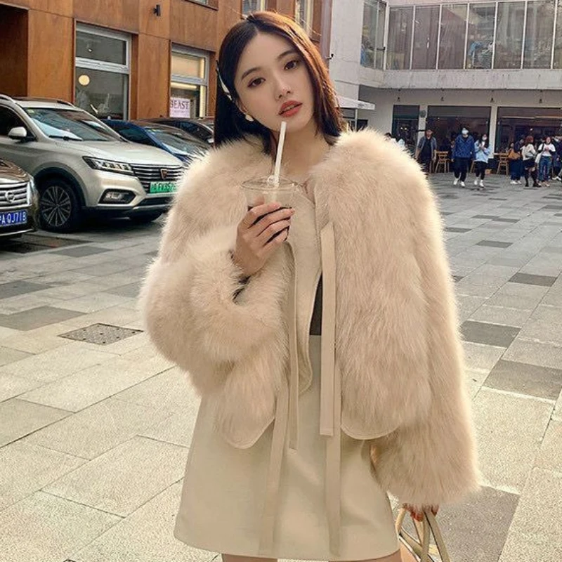 2023 Autumn Winter New Women's Imitation Fox Fur Leather Fur Coat Loose Thicken Warm Short Outwear Temperament All-match Jacket
2023 Autumn Winter New Women's Imitation Fox Fur Leather Fur Coat Loose Thicken Warm Short Outwear Temperament All-match Jacket