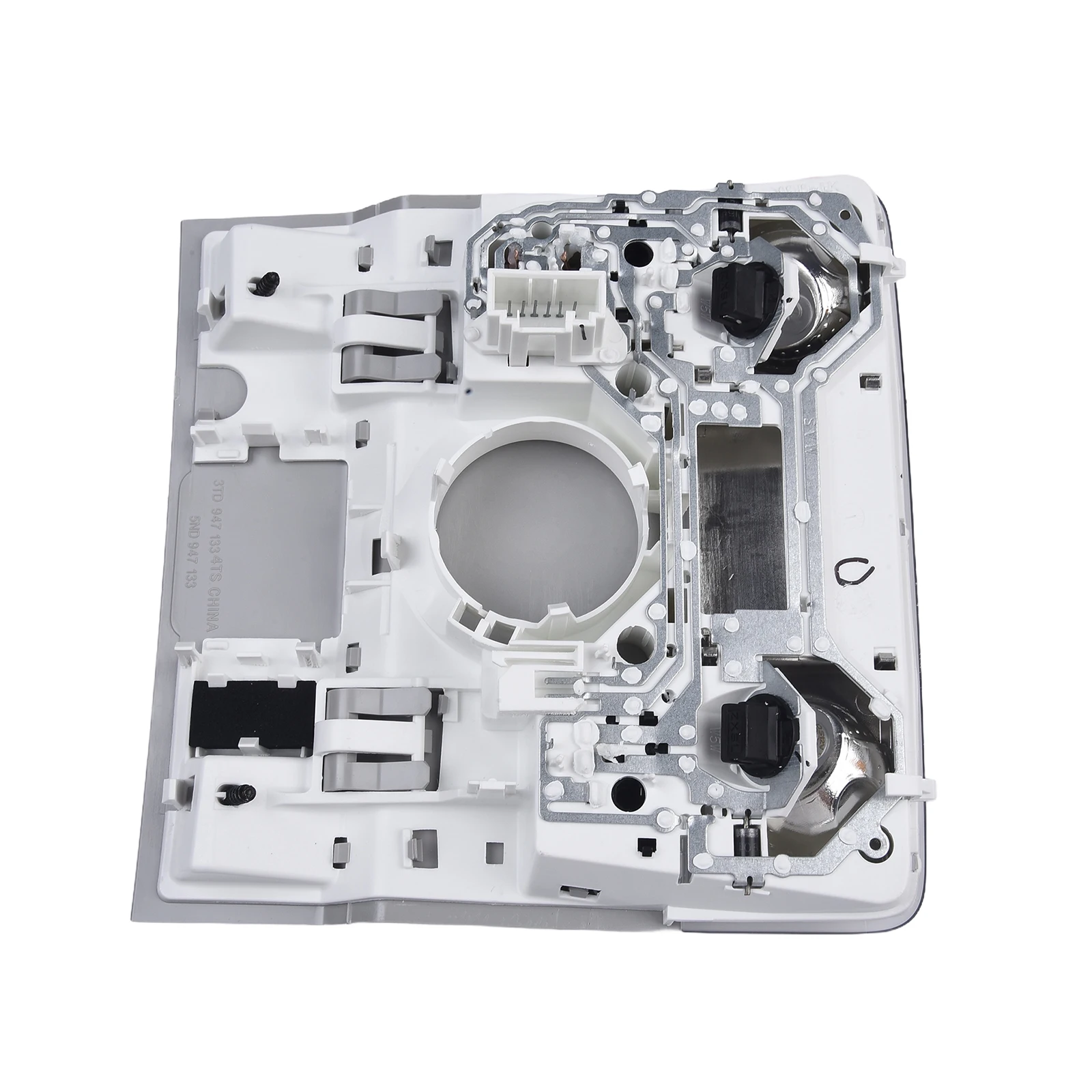 For Skoda 2010-2017 Car Accessories Interior Dome Light Car 1K0947105P Car Interior Ceiling Light Easy To Install
For Skoda 2010-2017 Car Accessories Interior Dome Light Car 1K0947105P Car Interior Ceiling Light Easy To Install