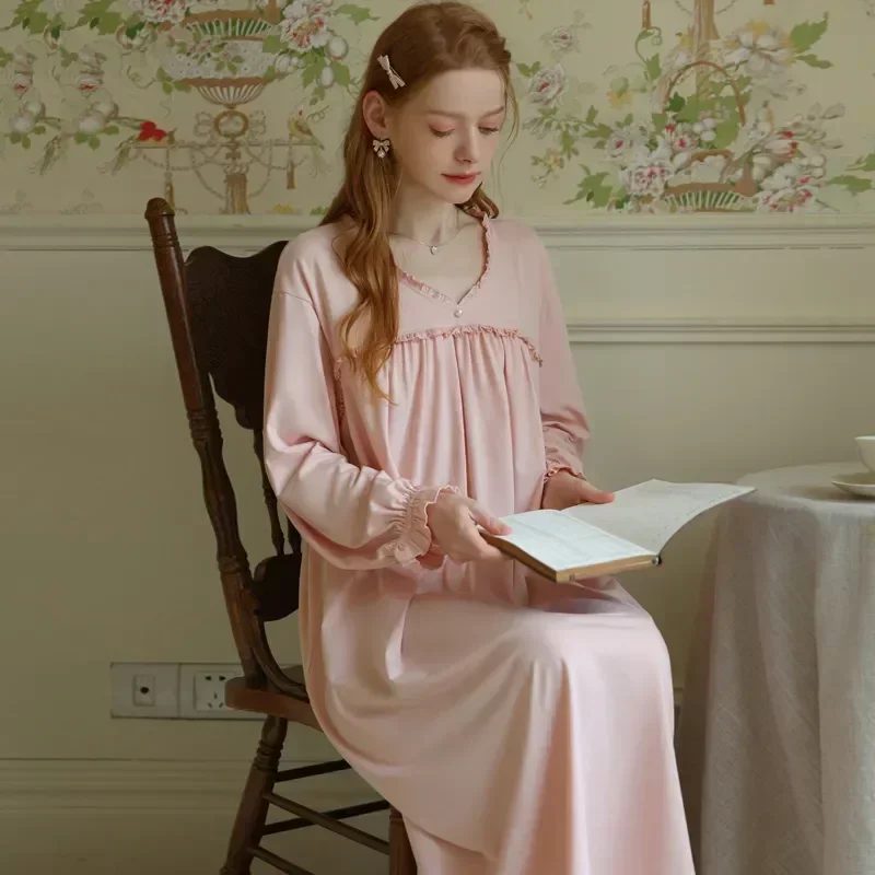 Dress Robe Long Sleepwear Cotton Sleeve Nightwear Princess Nightdress Vintage Women Sweet Peignoir Night Nightgown Loose Ruffles 
Dress Robe Long Sleepwear Cotton Sleeve Nightwear Princess Nightdress Vintage Women Sweet Peignoir Night Nightgown Loose Ruffles