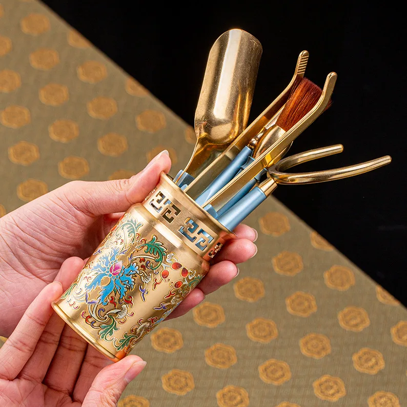 New Chinese Colorful Tea Set Pure Copper Tea Ceremony Accessories Set Tea Clip Tea Spoon Tea Knife Raising Pot Pen Cup Holder
New Chinese Colorful Tea Set Pure Copper Tea Ceremony Accessories Set Tea Clip Tea Spoon Tea Knife Raising Pot Pen Cup Holder