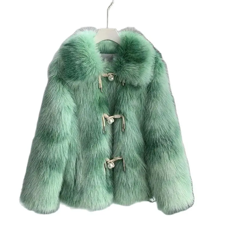 2023 Korean Version Of fox Fur Coat Female Winter Fashion Long Pearl Buckle Small Fragrance Artificial Mao Mao Warm Coat Female.
2023 Korean Version Of fox Fur Coat Female Winter Fashion Long Pearl Buckle Small Fragrance Artificial Mao Mao Warm Coat Female.
