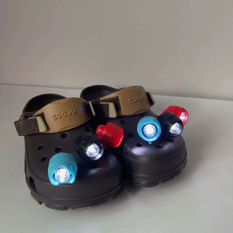 3d Подвески с лампой для Croc DIY креативные туфли подвески для Croc съемные Croc Подвески дизайнерские высококачественные украшения Croc
3d Подвески с лампой для Croc DIY креативные туфли подвески для Croc съемные Croc Подвески дизайнерские высококачественные украшения Croc