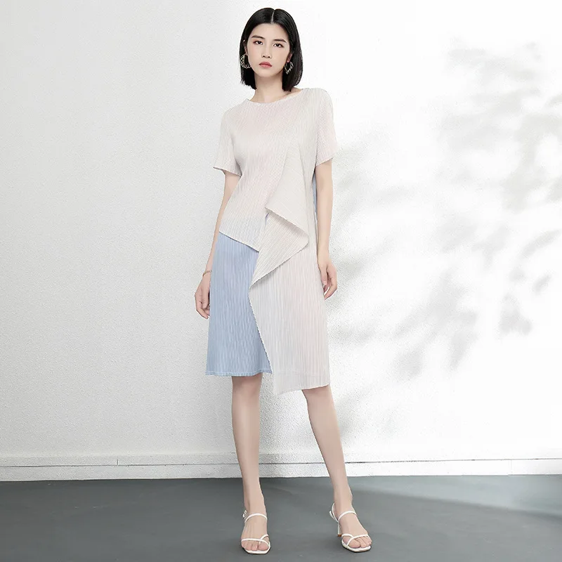 

2022 Miyake dress women's waist new slimming new design niche contrast color irregular pleated skirt
