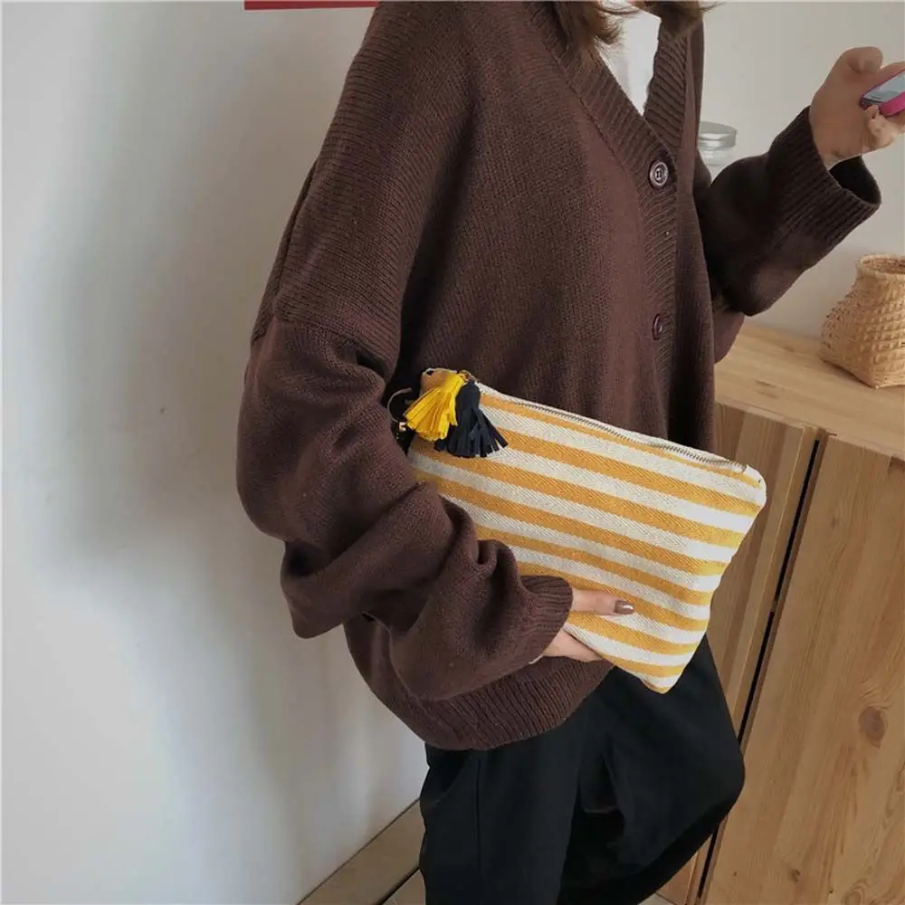 Korean Tassel Pendant Cosmetic Pouch Toiletry Bag Striped Pattern Handbag Makeup Case Striped Canvas Bag Cosmetic Bag
Korean Tassel Pendant Cosmetic Pouch Toiletry Bag Striped Pattern Handbag Makeup Case Striped Canvas Bag Cosmetic Bag