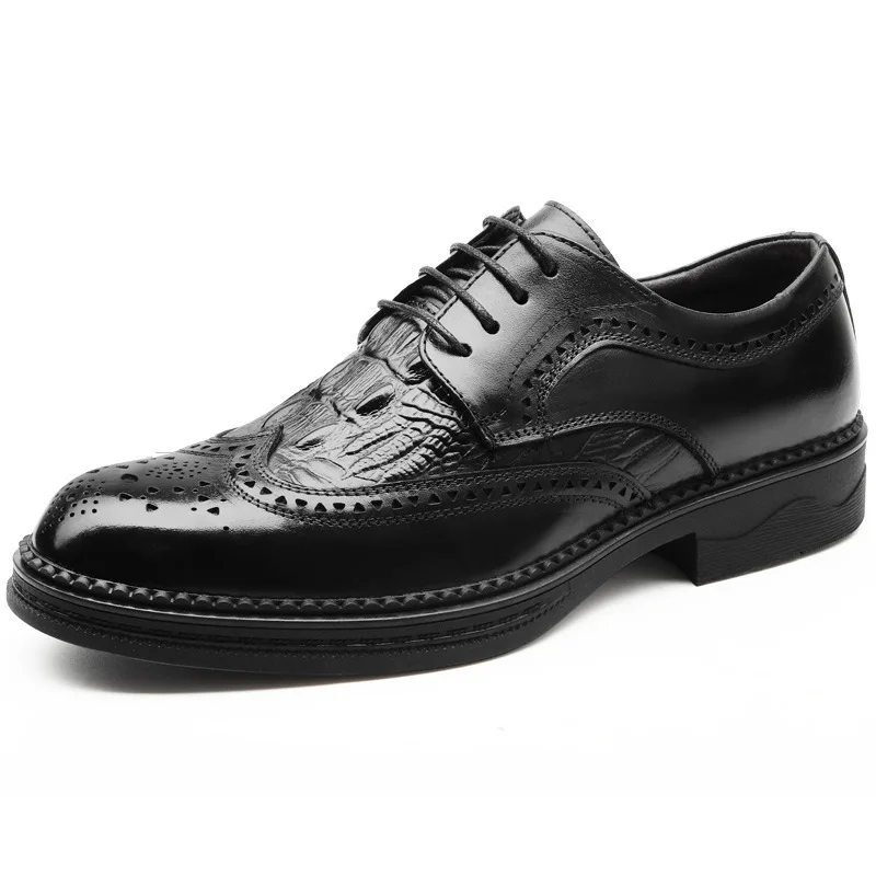 New 2023 Men's leather shoes new crocodile pattern man patent leather business shoes toe tips men dress shoes big size 38-44
New 2023 Men's leather shoes new crocodile pattern man patent leather business shoes toe tips men dress shoes big size 38-44
