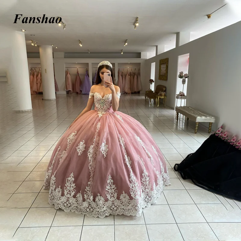 Fanshao Ball Gowns Luxury Dresses for Girls15 Saudi Arabric Tulle Appliques Lace Up Backless Sweet 16 Vestidos De Fiesta
Fanshao Ball Gowns Luxury Dresses for Girls15 Saudi Arabric Tulle Appliques Lace Up Backless Sweet 16 Vestidos De Fiesta