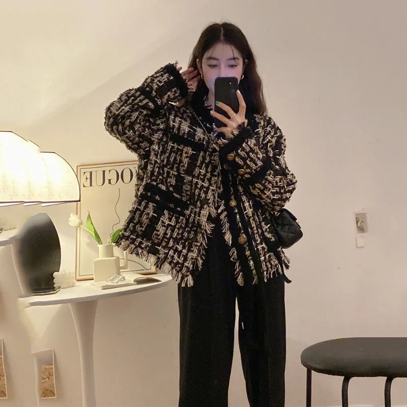 Autumn Winter 2023 New Heavy-Duty Woven Tassel Woolen Jackets Women Overcoat Loose Long-Sleeved Wool Short Coat Female Outwear
Autumn Winter 2023 New Heavy-Duty Woven Tassel Woolen Jackets Women Overcoat Loose Long-Sleeved Wool Short Coat Female Outwear