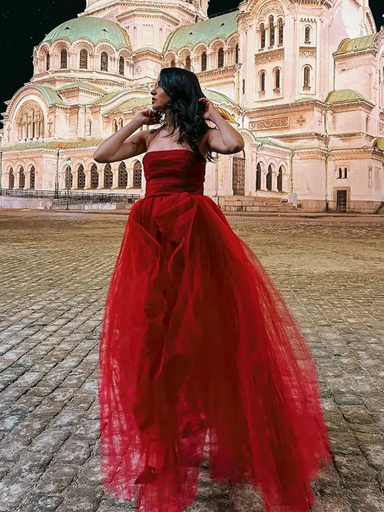 Fashion Red Strapless Mesh Patchwork Maxi Dress Women Backless Sleeveless A-line Dresses 2024 Lady Chic Wedding Party Robes
Fashion Red Strapless Mesh Patchwork Maxi Dress Women Backless Sleeveless A-line Dresses 2024 Lady Chic Wedding Party Robes