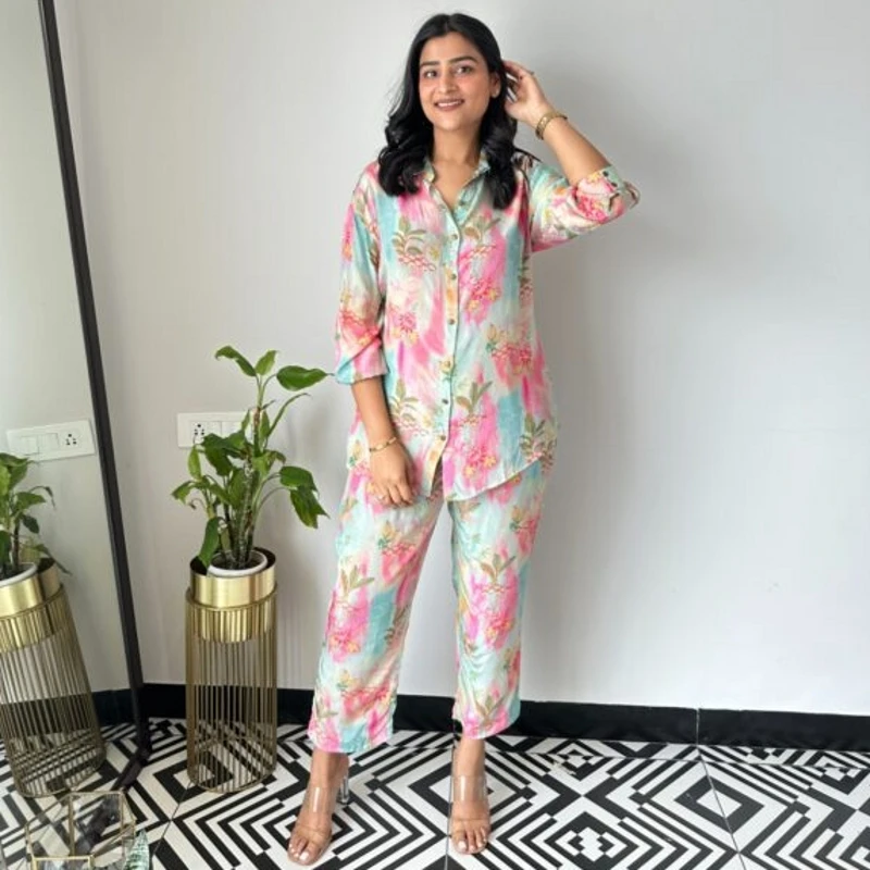 2 Two Piece Set Flower Print Long Sleeve Blouse Tops And Pant Suits Spring Autumn Women Set Sheath Matching Fashion Outfit
2 Two Piece Set Flower Print Long Sleeve Blouse Tops And Pant Suits Spring Autumn Women Set Sheath Matching Fashion Outfit