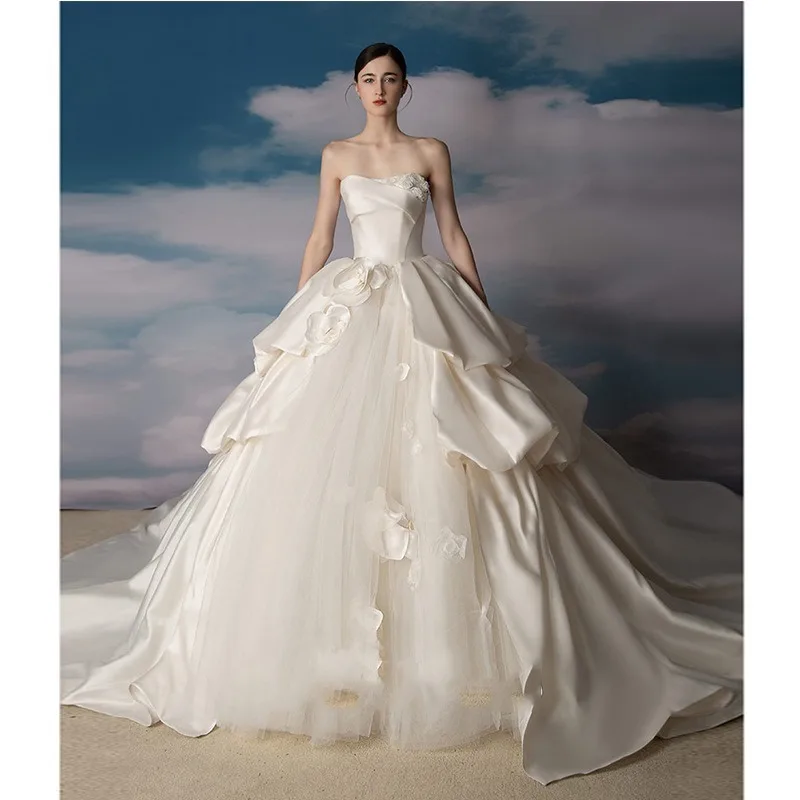 Satin Wedding Dress for Women 2023 Bride Wedding Strapless Tail Luxury Banquet Off-shoulder Tiered Custom Dresses Female Vestido
Satin Wedding Dress for Women 2023 Bride Wedding Strapless Tail Luxury Banquet Off-shoulder Tiered Custom Dresses Female Vestido