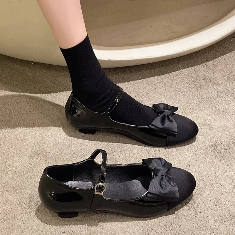 

New Mary Janes Shoes Women Bow Mid Heels Shoes Summer Lolita Dress Shoes Fad 2024 Shallow Sandals Pumps Suede Female Zapatillas