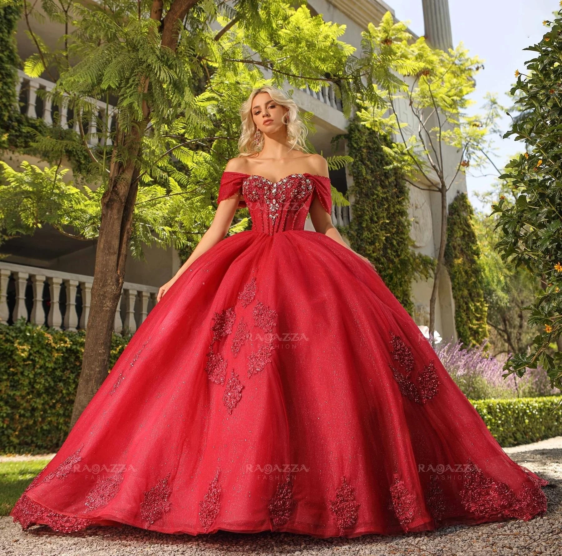 Red Charro Quinceanera Dresses Ball Gown Off The Shoulder Tulle Appliques Beaded Puffy Mexican Sweet 16 Dresses 15 Anos
Red Charro Quinceanera Dresses Ball Gown Off The Shoulder Tulle Appliques Beaded Puffy Mexican Sweet 16 Dresses 15 Anos