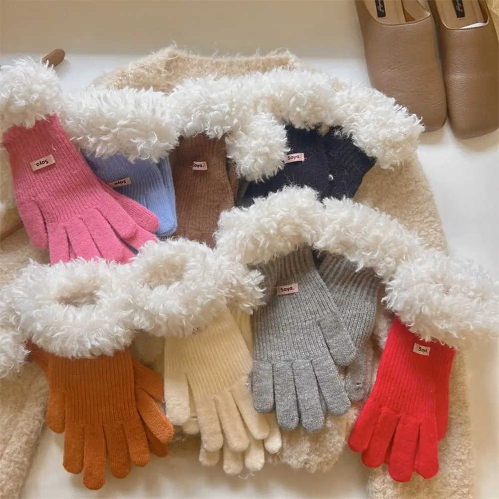 Touch Screen Knitted Gloves Soft Thicken Windproof Full Finger Gloves Plush Riding Gloves Women
Touch Screen Knitted Gloves Soft Thicken Windproof Full Finger Gloves Plush Riding Gloves Women