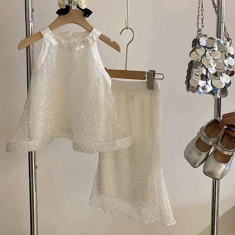 Childrens Sets New Girl French Fashion Tops Sequin Two Piece Tide 2024 Simple Childrens Clothing Solid Sweet Simple
Childrens Sets New Girl French Fashion Tops Sequin Two Piece Tide 2024 Simple Childrens Clothing Solid Sweet Simple