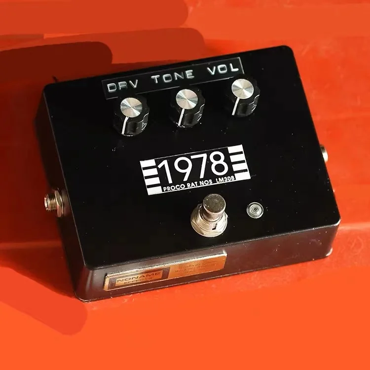 LILT Guitar Pedal 1978 Mouse Distortion Effector V2.1 Handmade Mouse Distortion Pedal
LILT Guitar Pedal 1978 Mouse Distortion Effector V2.1 Handmade Mouse Distortion Pedal