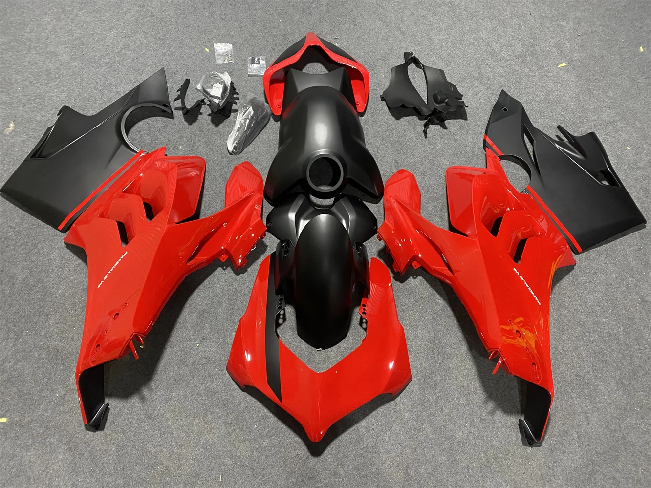 Для комплекта обтекателей Panigale v4 v4s 2018 2019 2020 2021 высококачественный ABS корпус инжектора kit Красный
Для комплекта обтекателей Panigale v4 v4s 2018 2019 2020 2021 высококачественный ABS корпус инжектора kit Красный