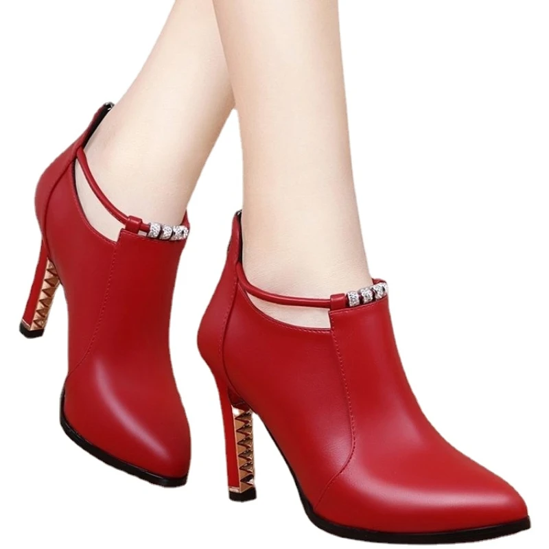 Spring and autumn new high-heeled female boots Korean version network red single shoes red wedding shoes pointed leather shoes
Spring and autumn new high-heeled female boots Korean version network red single shoes red wedding shoes pointed leather shoes