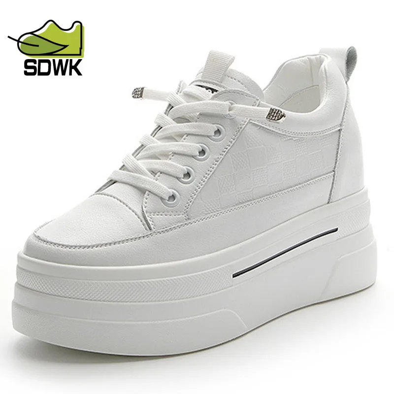 SDWK 7cm New Women's Flat Bread Shoes Casual Shoes Spring Autumn Genuine Leather Mesh Splicing White Women's Sports Shoes AD3939
SDWK 7cm New Women's Flat Bread Shoes Casual Shoes Spring Autumn Genuine Leather Mesh Splicing White Women's Sports Shoes AD3939