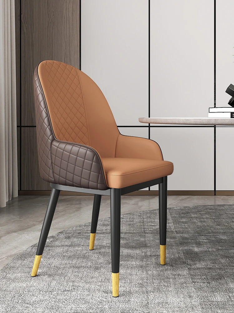 Italian-style dining chair 2023 New household luxury dining table chair leather simple modern hotel talks about armchairs.
Italian-style dining chair 2023 New household luxury dining table chair leather simple modern hotel talks about armchairs.