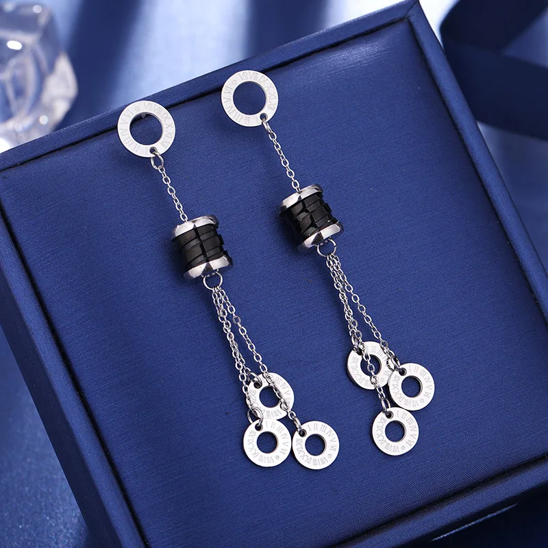 European Style Titanium Steel Geometric Tassel Stud Earrings For Women High-Quality And Luxurious Wedding Jewelry
European Style Titanium Steel Geometric Tassel Stud Earrings For Women High-Quality And Luxurious Wedding Jewelry