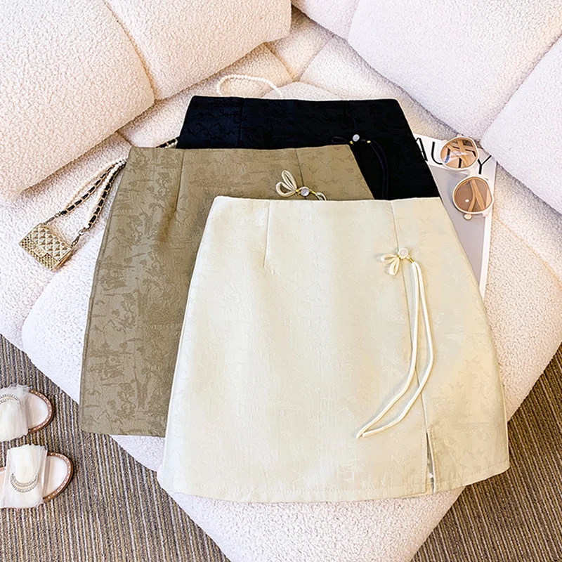 Vintage Elegant Fashion Jacquard Short Skirt Womens 2024 Spring New Temperament Ladies High Waist A-Line Mini Skirts Female
Vintage Elegant Fashion Jacquard Short Skirt Womens 2024 Spring New Temperament Ladies High Waist A-Line Mini Skirts Female
