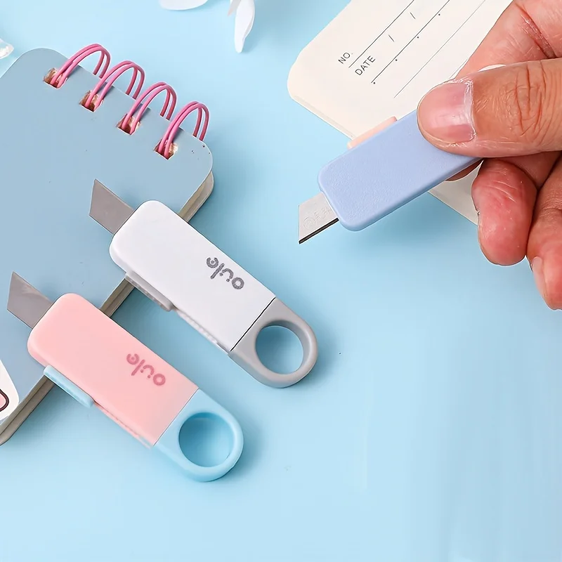 MOHAMM 1pc Office Carrier Small U Utility Knife Portable Box Opening Knife Student Handmade Simple Utility Knife
MOHAMM 1pc Office Carrier Small U Utility Knife Portable Box Opening Knife Student Handmade Simple Utility Knife
