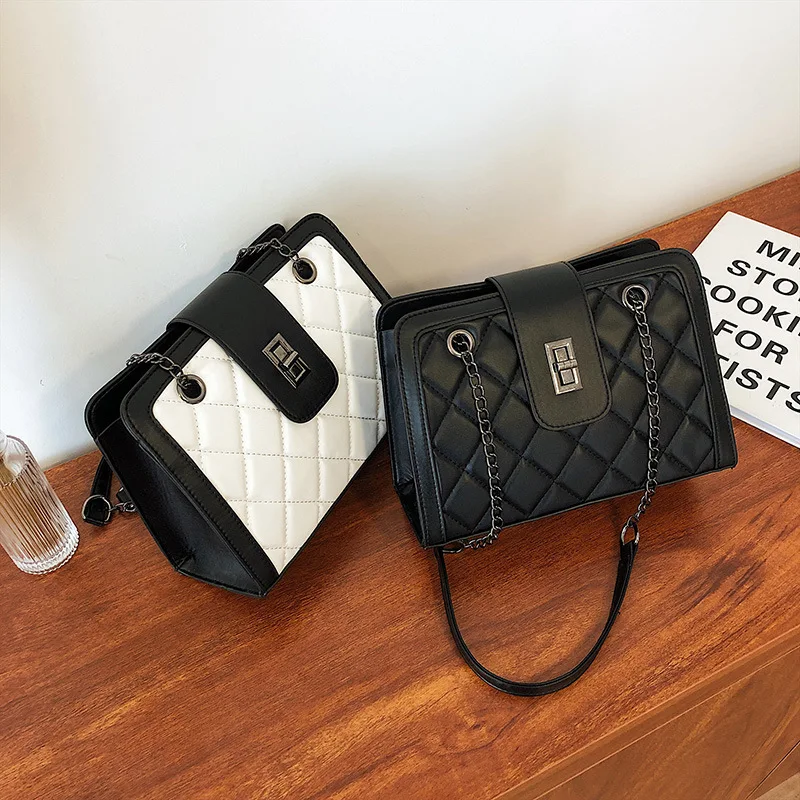Underarm Bag Handwoven Crossbody Bags for Women Designer Fashion Small Portable Chain Shoulder Bag Wholesale
Underarm Bag Handwoven Crossbody Bags for Women Designer Fashion Small Portable Chain Shoulder Bag Wholesale