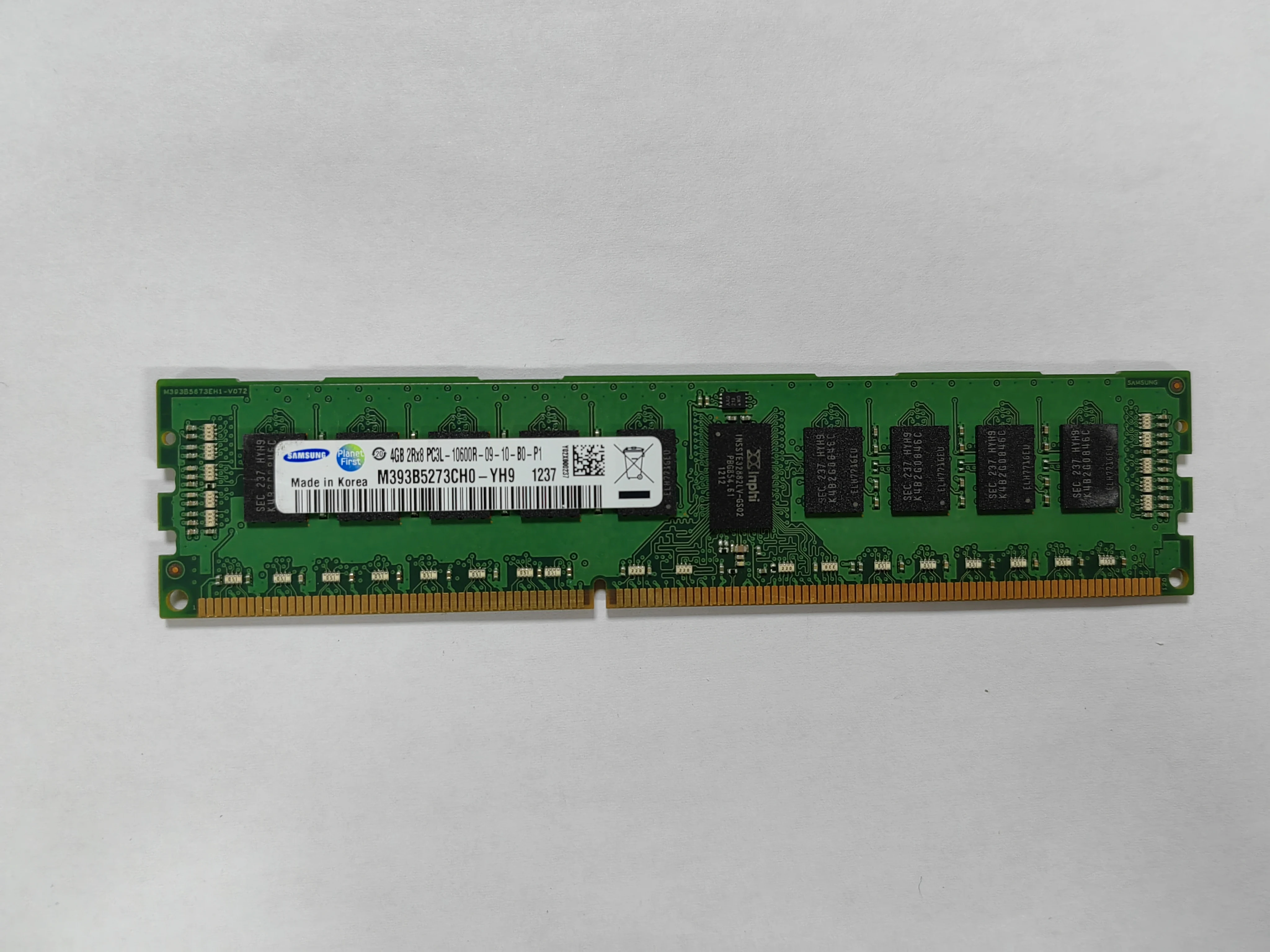 Карта памяти PC3L 4 Гб, память 4 Гб 2R * 8 
Карта памяти PC3L 4 Гб, память 4 Гб 2R * 8