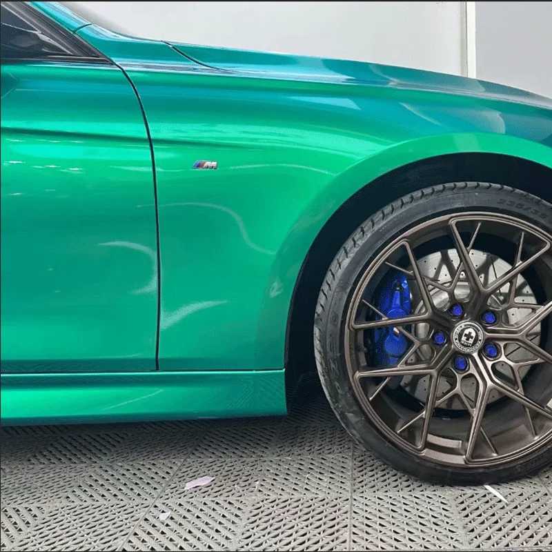 High quality PVC car color changing film Isle of Man Green gradient color body sticker full car sticker
High quality PVC car color changing film Isle of Man Green gradient color body sticker full car sticker