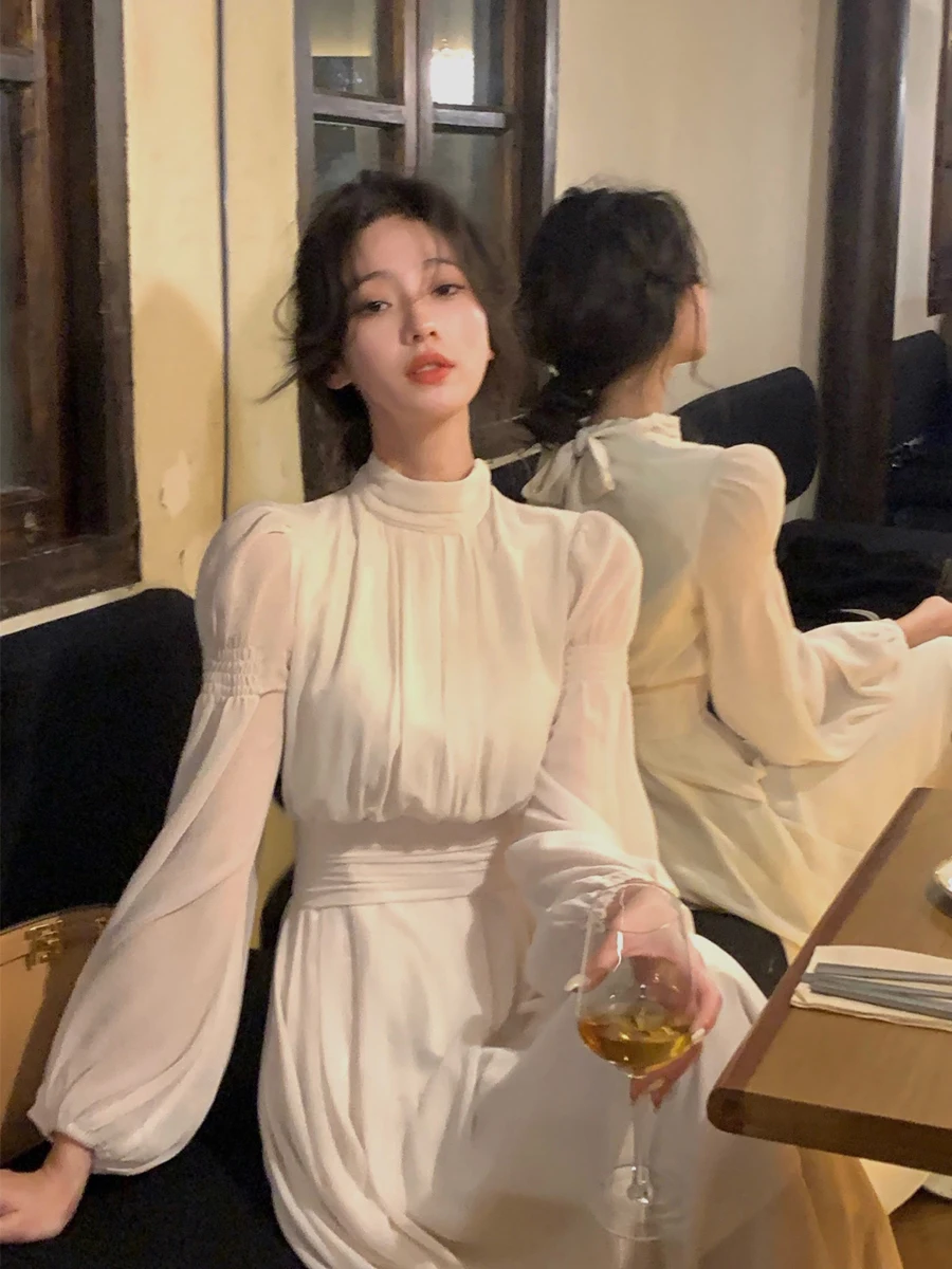 2023 Autumn Winter White Turtleneck Dress Woman Gentle Style High End Design Sense Niche Female Clothing Free Shipping
2023 Autumn Winter White Turtleneck Dress Woman Gentle Style High End Design Sense Niche Female Clothing Free Shipping
