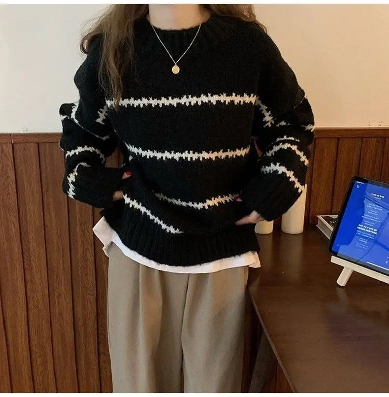 2023 Autumn Winter Fashion Women Sweater O-Neck Stripe Contrast Simple Elegant Knit Sweater Casual Loose Korean Pullover Sweater
2023 Autumn Winter Fashion Women Sweater O-Neck Stripe Contrast Simple Elegant Knit Sweater Casual Loose Korean Pullover Sweater