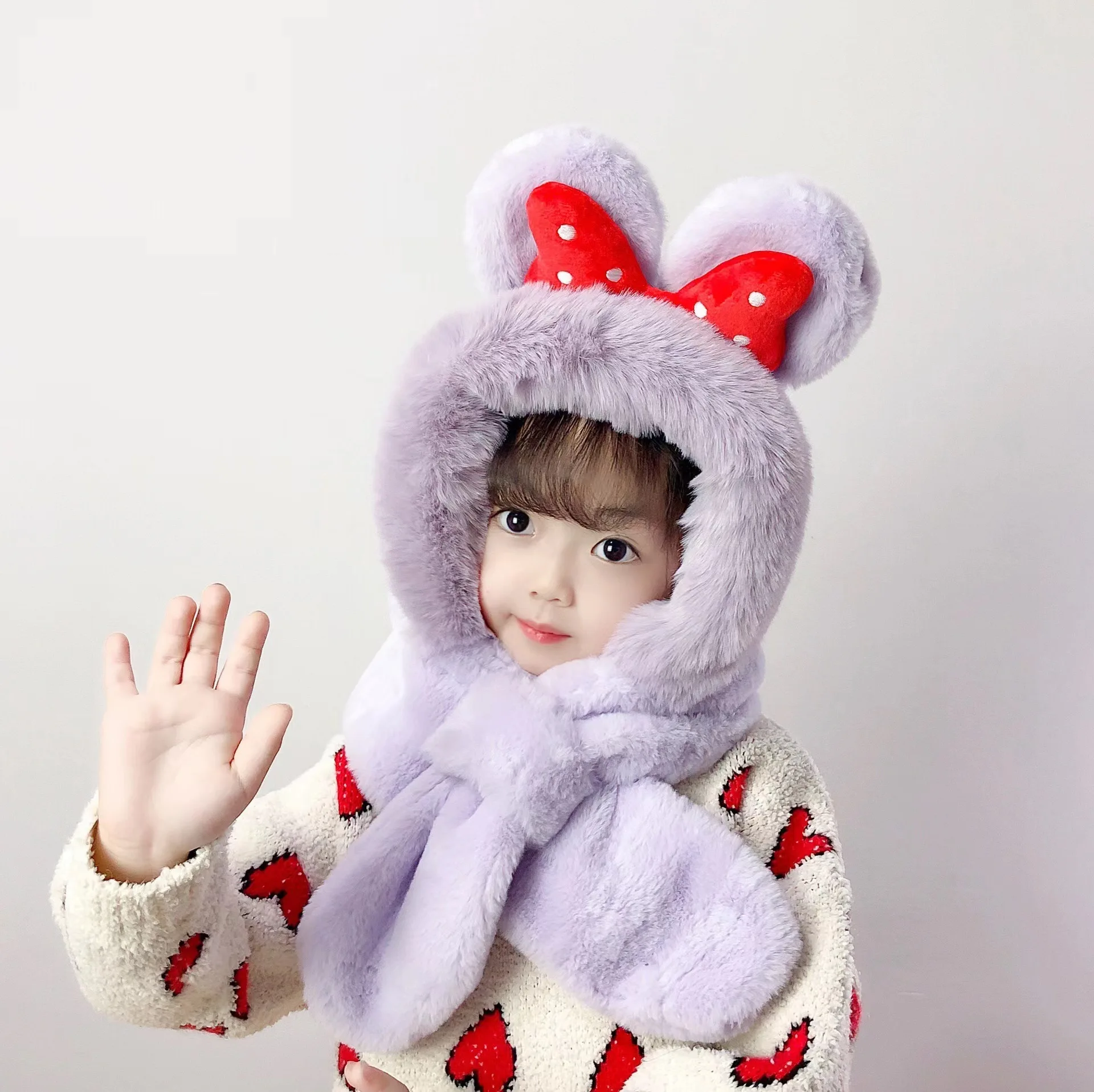 Шапка и шарф универсальный теплый и непромокаемый Костюм Осень-Зима плюшевая шапка с имитацией кролика может носить как мужчины, так и женщины
Шапка и шарф универсальный теплый и непромокаемый Костюм Осень-Зима плюшевая шапка с имитацией кролика может носить как мужчины, так и женщины