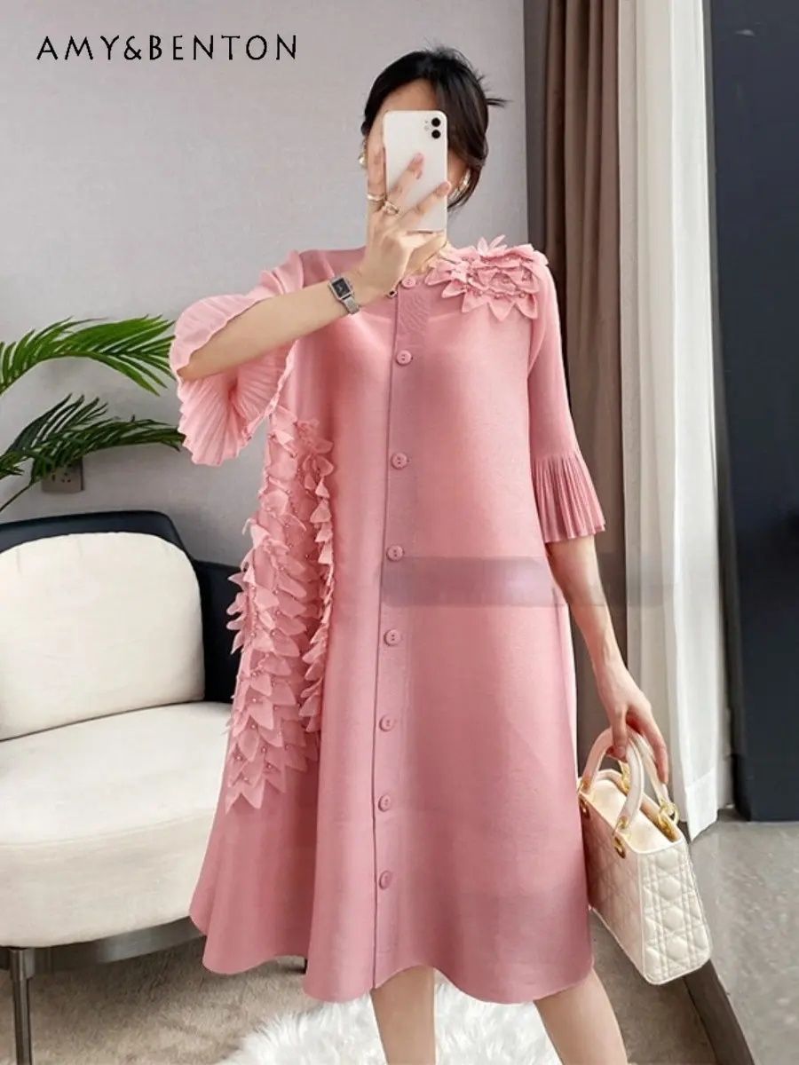 Elegant Pleated Long-Sleeved Dress for Women Autumn and Winter High-End Embroidery Plump Girls Loose Solid Color Dress
Elegant Pleated Long-Sleeved Dress for Women Autumn and Winter High-End Embroidery Plump Girls Loose Solid Color Dress
