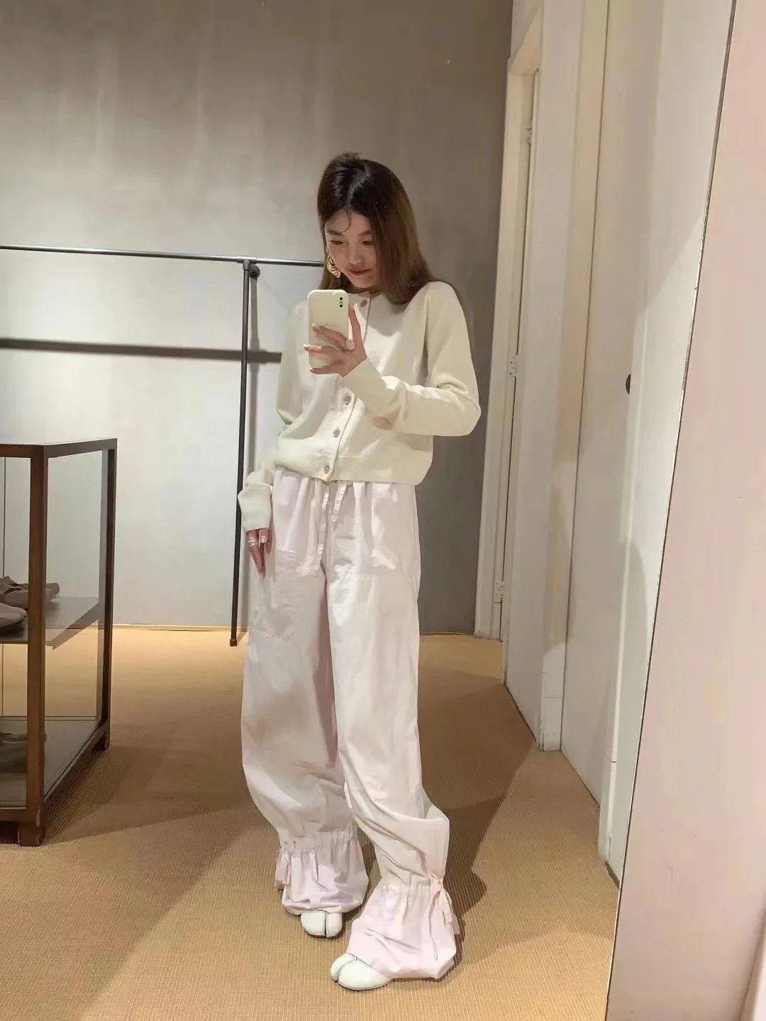 Drawstring pants women 2023 early fall new design sense of niche spice style street casual pants 
Drawstring pants women 2023 early fall new design sense of niche spice style street casual pants