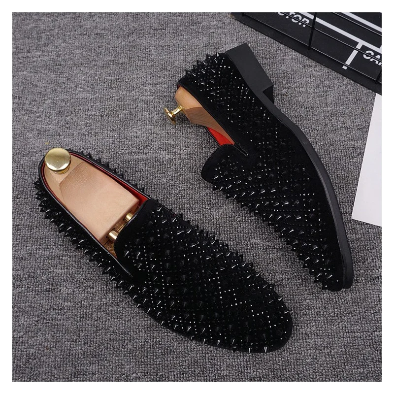 

italian brand designer shoes for men luxury fashion slip-on rivets shoe cow suede leather studded loafers spikes footwear zapato