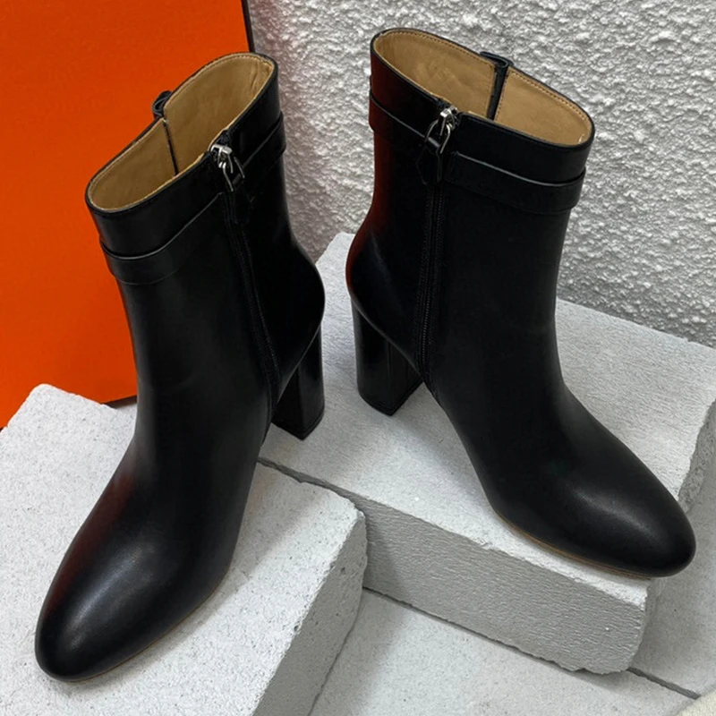 Early Autumn Top-Level Women Short Boots New Warm Comfortable Appear Thin Anke Boots Zipper Design Real Leather Upper Lady Shoes
Early Autumn Top-Level Women Short Boots New Warm Comfortable Appear Thin Anke Boots Zipper Design Real Leather Upper Lady Shoes