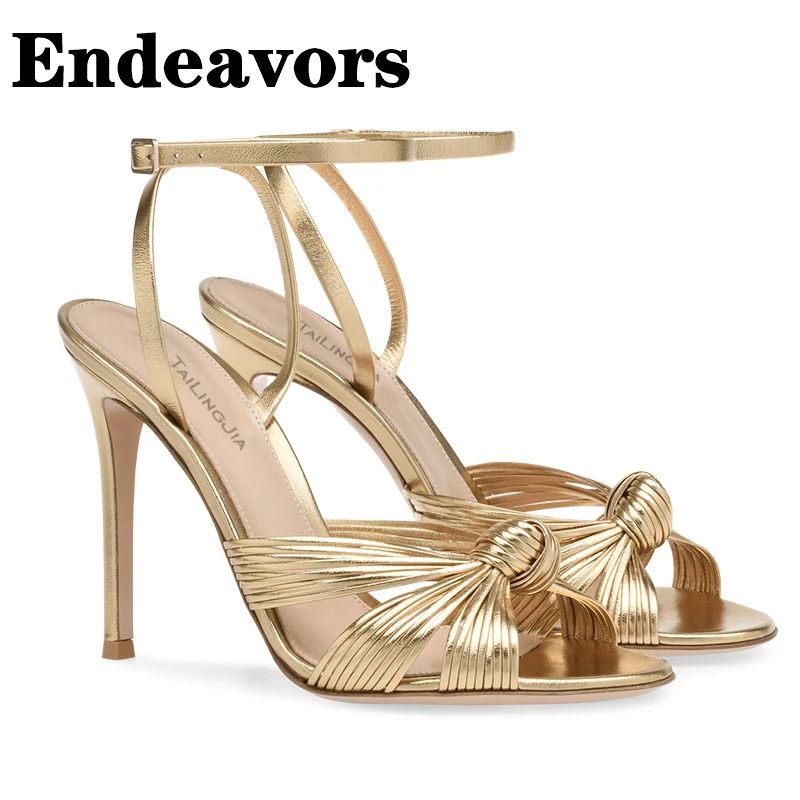 Light Gold Pu Thin High Heel Sandals European and American Style Woman Sandals Large Size Fashion Banquet Party Occasion Sandals
Light Gold Pu Thin High Heel Sandals European and American Style Woman Sandals Large Size Fashion Banquet Party Occasion Sandals