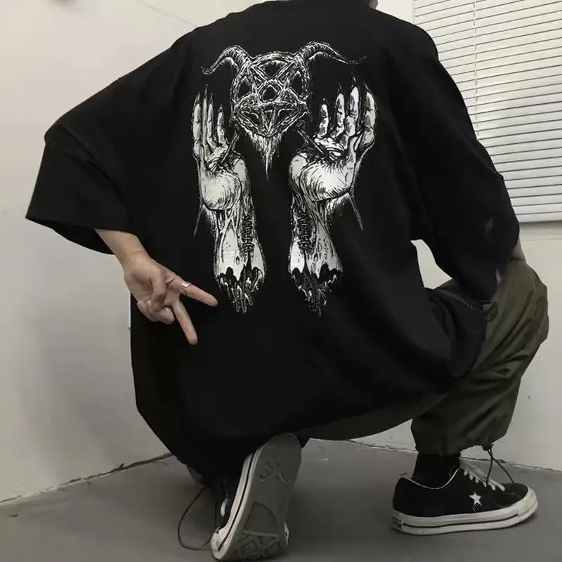 Pure cotton summer new INS hip hop retro dark mourning European and American high street devil printed short sleeved T-shirt y2k
Pure cotton summer new INS hip hop retro dark mourning European and American high street devil printed short sleeved T-shirt y2k
