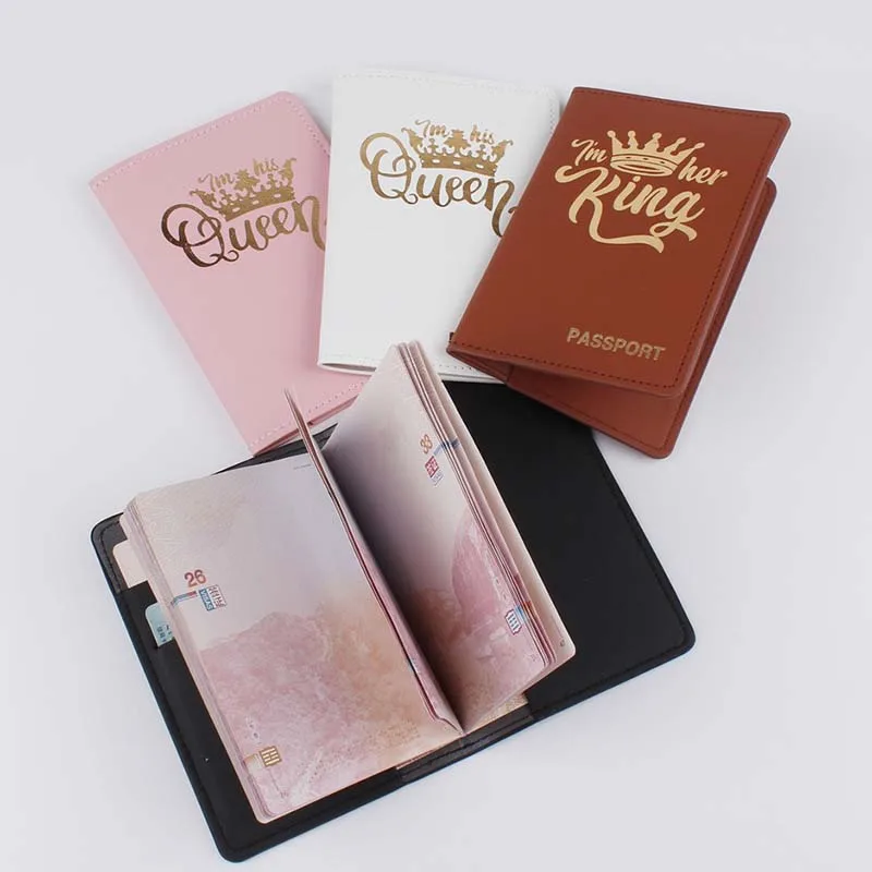 Hot Stamping KING & QUEEN Passport Cover Luggage Tag Couple Wedding Passport Cover Case Set Letter Travel Holder Passport Cover
Hot Stamping KING & QUEEN Passport Cover Luggage Tag Couple Wedding Passport Cover Case Set Letter Travel Holder Passport Cover