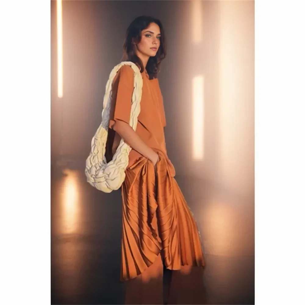 

Cos Lris 2024 Summer Women's French Style Versatile Asymmetric hem Solid color pleated skirt Half skirt