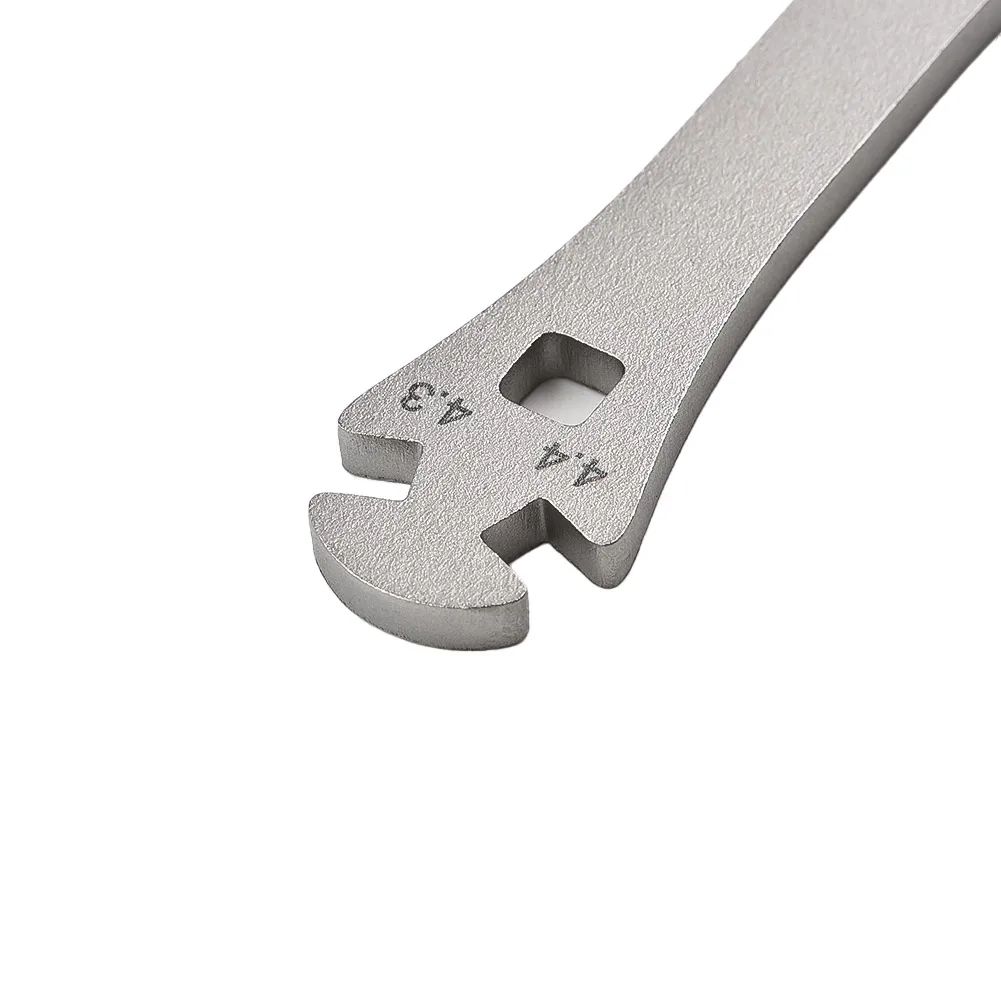 0x19x4mm Bicycle Wrench 1pc 4.3/4.4/5.5/6.4 Bicycle Spoke Wrench Silver Steel Brand New Tightening Correction Repair Tool
0x19x4mm Bicycle Wrench 1pc 4.3/4.4/5.5/6.4 Bicycle Spoke Wrench Silver Steel Brand New Tightening Correction Repair Tool